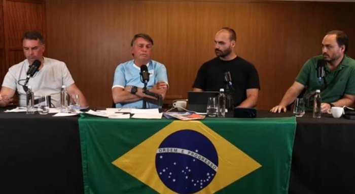 Ramagem é “fantástico” e Caso Abin é “narrativa”, alega Jair Bolsonaro