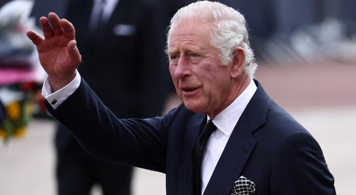 Rei Charles III é diagnosticado com câncer, anuncia Palácio de Buckingham